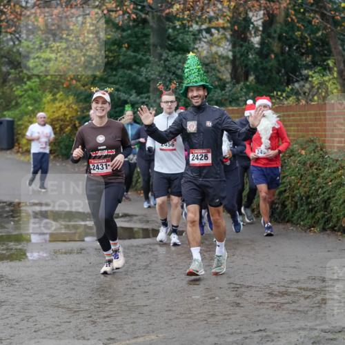 07.12.2025 - St. Pauli X-Mass-Run No. 15 Michael Burmester http://msf.ph/oto/9404881 07.12.2025 11:06:18 Laufen 2431, 456, 2426, 245 meine-sportfotos.de