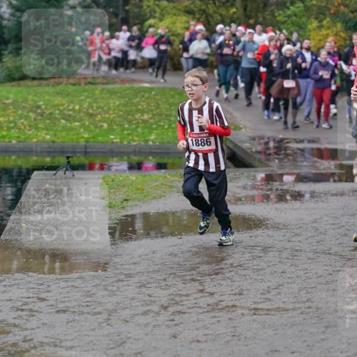 07.12.2025 - St. Pauli X-Mass-Run No. 15 Michael Burmester http://msf.ph/oto/9404942 07.12.2025 11:06:35 Laufen 15, 1886, 2419 meine-sportfotos.de