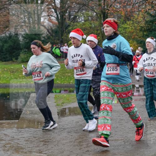 07.12.2025 - St. Pauli X-Mass-Run No. 15 Michael Burmester http://msf.ph/oto/9404989 07.12.2025 11:06:49 Laufen 3143, 3146, 2285, 3144, 2732 meine-sportfotos.de