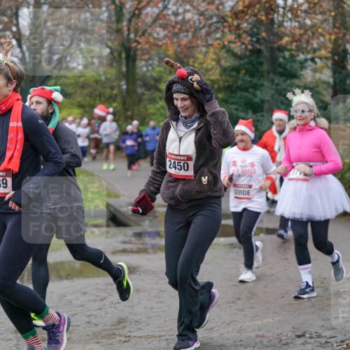 07.12.2025 - St. Pauli X-Mass-Run No. 15 Michael Burmester http://msf.ph/oto/9405000 07.12.2025 11:06:51 Laufen 739, 2450 meine-sportfotos.de