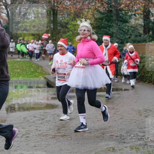 07.12.2025 - St. Pauli X-Mass-Run No. 15 Michael Burmester http://msf.ph/oto/9405003 07.12.2025 11:06:52 Laufen 450, 2226, 2229 meine-sportfotos.de