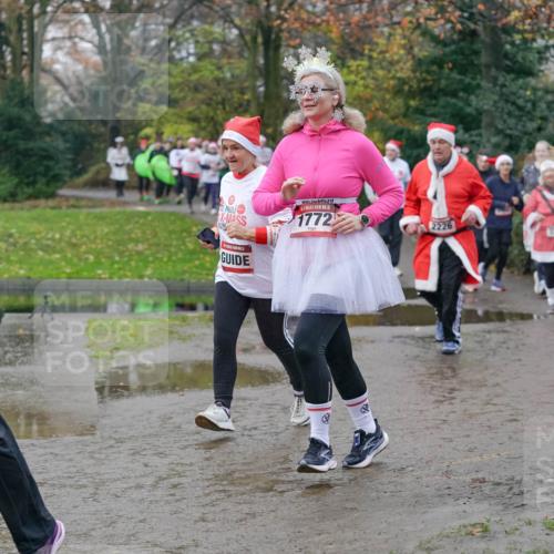 07.12.2025 - St. Pauli X-Mass-Run No. 15 Michael Burmester http://msf.ph/oto/9405005 07.12.2025 11:06:52 Laufen 50, 900, 15, 1772, 2226, 2229 meine-sportfotos.de