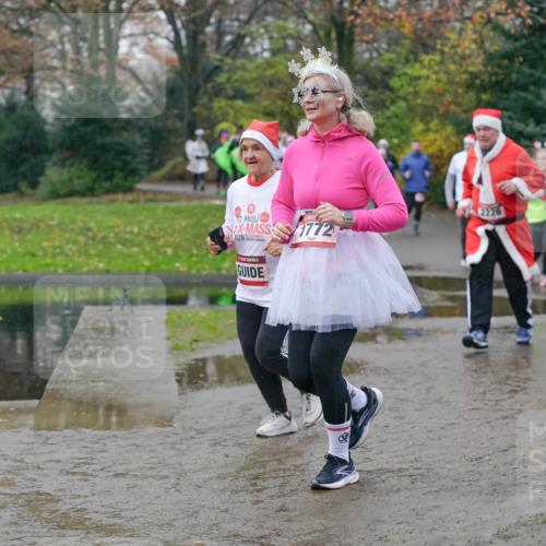07.12.2025 - St. Pauli X-Mass-Run No. 15 Michael Burmester http://msf.ph/oto/9405007 07.12.2025 11:06:52 Laufen 1772, 2226, 2226 meine-sportfotos.de