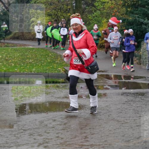 07.12.2025 - St. Pauli X-Mass-Run No. 15 Michael Burmester http://msf.ph/oto/9405016 07.12.2025 11:06:55 Laufen 222, 2572, 4653, 259, 3607 meine-sportfotos.de