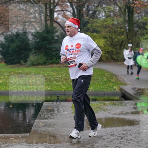07.12.2025 - St. Pauli X-Mass-Run No. 15 Michael Burmester http://msf.ph/oto/9405039 07.12.2025 11:07:00 Laufen 5 meine-sportfotos.de