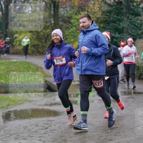 07.12.2025 - St. Pauli X-Mass-Run No. 15 Michael Burmester http://msf.ph/oto/9405041 07.12.2025 11:07:01 Laufen 15, 776, 623, 2572, 4653 meine-sportfotos.de