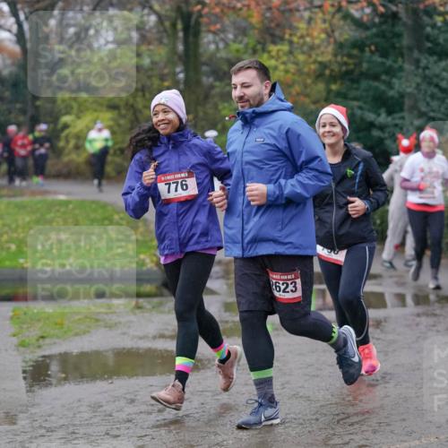 07.12.2025 - St. Pauli X-Mass-Run No. 15 Michael Burmester http://msf.ph/oto/9405042 07.12.2025 11:07:01 Laufen 5, 776, 623, 2572, 465 meine-sportfotos.de