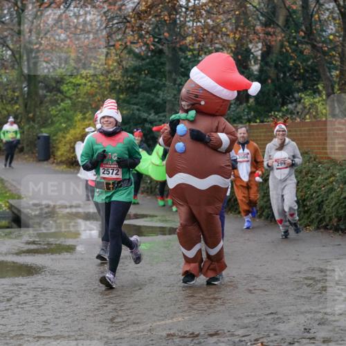 07.12.2025 - St. Pauli X-Mass-Run No. 15 Michael Burmester http://msf.ph/oto/9405055 07.12.2025 11:07:04 Laufen 2572, 3004, 299 meine-sportfotos.de