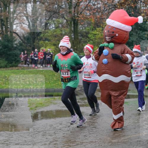 07.12.2025 - St. Pauli X-Mass-Run No. 15 Michael Burmester http://msf.ph/oto/9405061 07.12.2025 11:07:04 Laufen 2572, 3004, 4818, 2995 meine-sportfotos.de