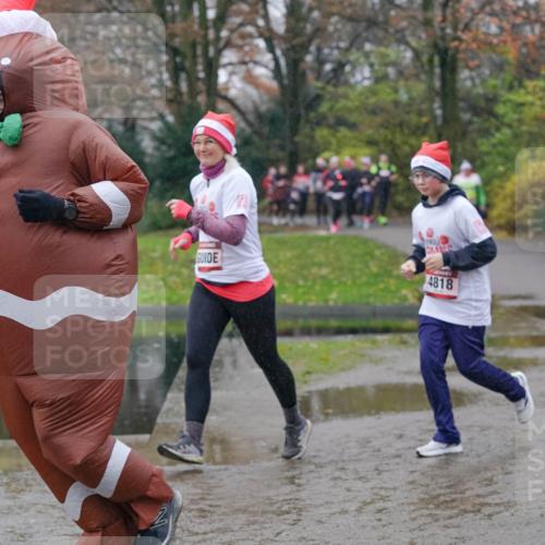 07.12.2025 - St. Pauli X-Mass-Run No. 15 Michael Burmester http://msf.ph/oto/9405065 07.12.2025 11:07:06 Laufen 4818, 2999 meine-sportfotos.de