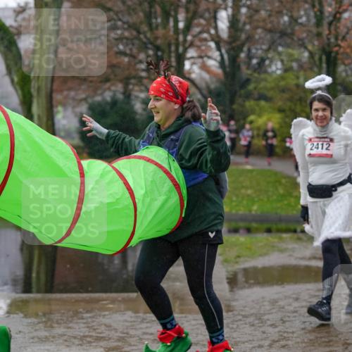 07.12.2025 - St. Pauli X-Mass-Run No. 15 Michael Burmester http://msf.ph/oto/9405097 07.12.2025 11:07:13 Laufen 2412 meine-sportfotos.de