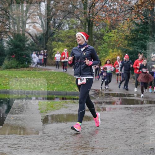07.12.2025 - St. Pauli X-Mass-Run No. 15 Michael Burmester http://msf.ph/oto/9405113 07.12.2025 11:07:18 Laufen 704, 477, 3235 meine-sportfotos.de