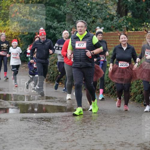 07.12.2025 - St. Pauli X-Mass-Run No. 15 Michael Burmester http://msf.ph/oto/9405115 07.12.2025 11:07:20 Laufen 534, 4, 477, 676, 3235, 3234 meine-sportfotos.de