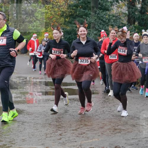 07.12.2025 - St. Pauli X-Mass-Run No. 15 Michael Burmester http://msf.ph/oto/9405122 07.12.2025 11:07:22 Laufen 477, 3236, 3235, 2686, 3234, 2676 meine-sportfotos.de