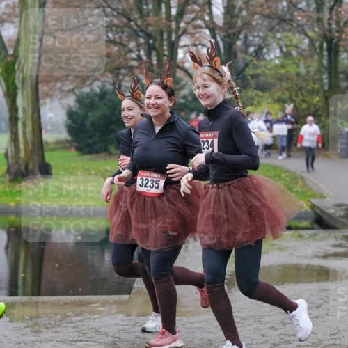 07.12.2025 - St. Pauli X-Mass-Run No. 15 Michael Burmester http://msf.ph/oto/9405133 07.12.2025 11:07:24 Laufen 15, 3235, 5, 234 meine-sportfotos.de