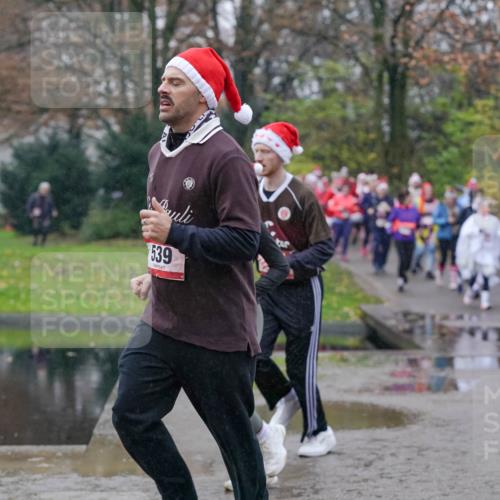 07.12.2025 - St. Pauli X-Mass-Run No. 15 Michael Burmester http://msf.ph/oto/9405165 07.12.2025 11:07:32 Laufen 539 meine-sportfotos.de