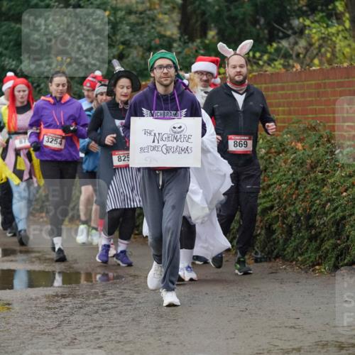 07.12.2025 - St. Pauli X-Mass-Run No. 15 Michael Burmester http://msf.ph/oto/9405173 07.12.2025 11:07:38 Laufen 87, 3254, 2871, 825, 869 meine-sportfotos.de