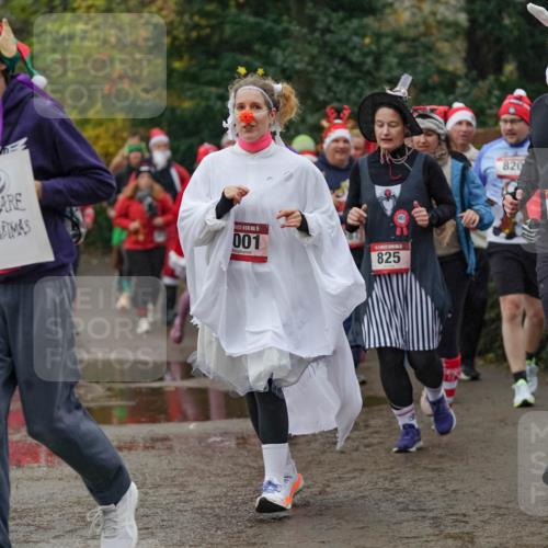 07.12.2025 - St. Pauli X-Mass-Run No. 15 Michael Burmester http://msf.ph/oto/9405187 07.12.2025 11:07:40 Laufen 15, 001, 825, 820, 15, 869 meine-sportfotos.de