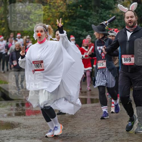 07.12.2025 - St. Pauli X-Mass-Run No. 15 Michael Burmester http://msf.ph/oto/9405189 07.12.2025 11:07:41 Laufen 15, 1001, 825, 15, 869, 80 meine-sportfotos.de