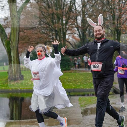 07.12.2025 - St. Pauli X-Mass-Run No. 15 Michael Burmester http://msf.ph/oto/9405197 07.12.2025 11:07:42 Laufen 1001, 15, 869, 3254, 825 meine-sportfotos.de