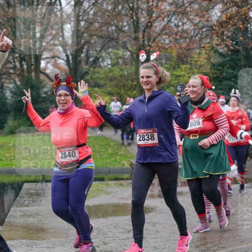 07.12.2025 - St. Pauli X-Mass-Run No. 15 Michael Burmester http://msf.ph/oto/9405219 07.12.2025 11:07:47 Laufen 15, 2882, 15, 2840, 15, 2838, 809, 194 meine-sportfotos.de