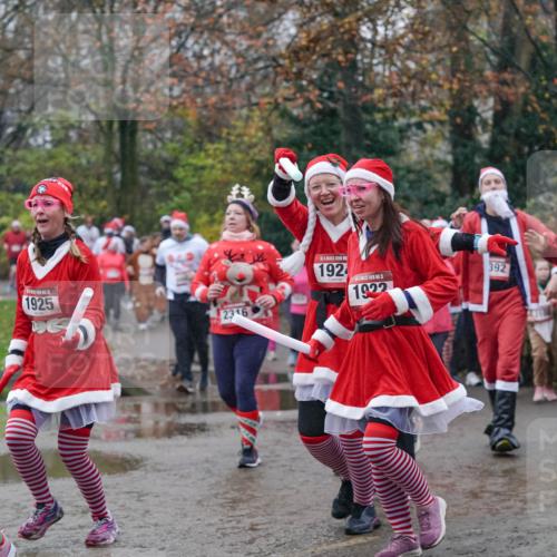 07.12.2025 - St. Pauli X-Mass-Run No. 15 Michael Burmester http://msf.ph/oto/9405226 07.12.2025 11:07:48 Laufen 09, 1925, 2316, 192, 15, 1922, 392, 4452 meine-sportfotos.de