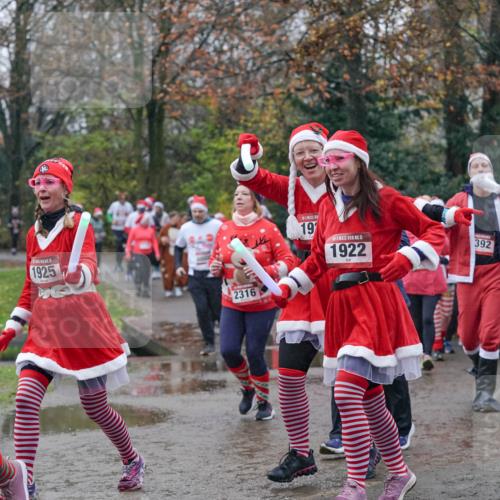 07.12.2025 - St. Pauli X-Mass-Run No. 15 Michael Burmester http://msf.ph/oto/9405227 07.12.2025 11:07:49 Laufen 1925, 2316, 191, 15, 1922, 392, 4452 meine-sportfotos.de
