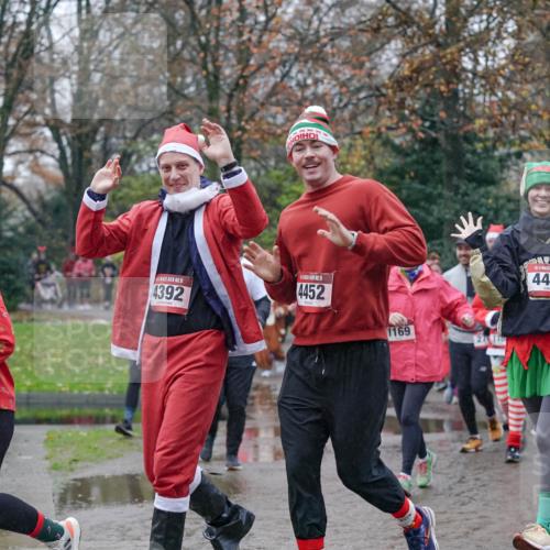 07.12.2025 - St. Pauli X-Mass-Run No. 15 Michael Burmester http://msf.ph/oto/9405240 07.12.2025 11:07:51 Laufen 2310, 15, 4392, 15, 4452, 1169, 4432, 3108, 782 meine-sportfotos.de