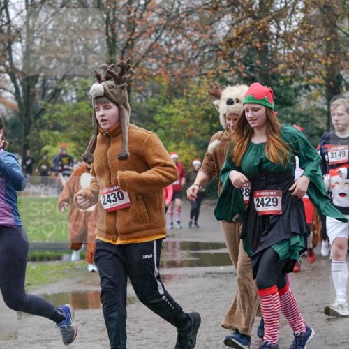 07.12.2025 - St. Pauli X-Mass-Run No. 15 Michael Burmester http://msf.ph/oto/9405271 07.12.2025 11:07:56 Laufen 056, 15, 2430, 5, 28, 15, 2429, 3149, 354 meine-sportfotos.de