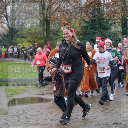 07.12.2025 - St. Pauli X-Mass-Run No. 15 Michael Burmester http://msf.ph/oto/9405281 07.12.2025 11:07:59 Laufen 18, 15, 354, 4843, 2612, 2281 meine-sportfotos.de