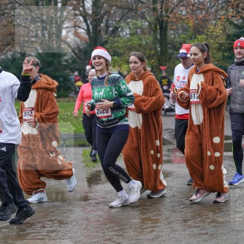 07.12.2025 - St. Pauli X-Mass-Run No. 15 Michael Burmester http://msf.ph/oto/9405291 07.12.2025 11:08:01 Laufen 15, 843, 2613, 2020, 1612, 2278, 284 meine-sportfotos.de