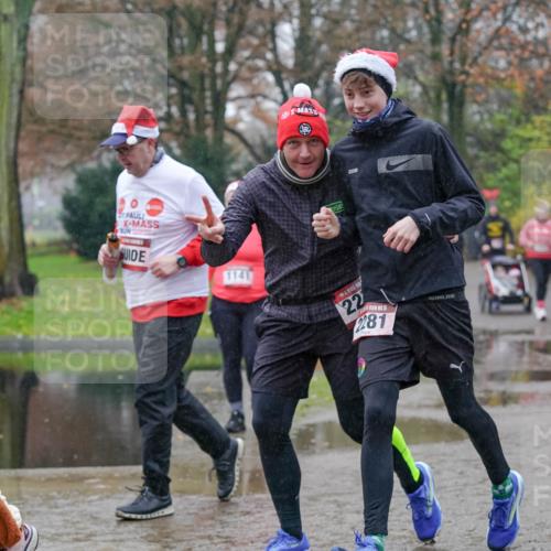 07.12.2025 - St. Pauli X-Mass-Run No. 15 Michael Burmester http://msf.ph/oto/9405303 07.12.2025 11:08:03 Laufen 22, 15, 281, 2284 meine-sportfotos.de