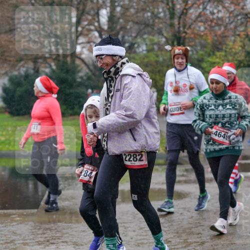 07.12.2025 - St. Pauli X-Mass-Run No. 15 Michael Burmester http://msf.ph/oto/9405312 07.12.2025 11:08:04 Laufen 41, 15, 284, 2282, 464, 844 meine-sportfotos.de