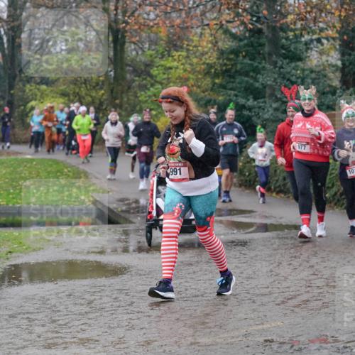 07.12.2025 - St. Pauli X-Mass-Run No. 15 Michael Burmester http://msf.ph/oto/9405326 07.12.2025 11:08:09 Laufen 991, 977, 1013 meine-sportfotos.de