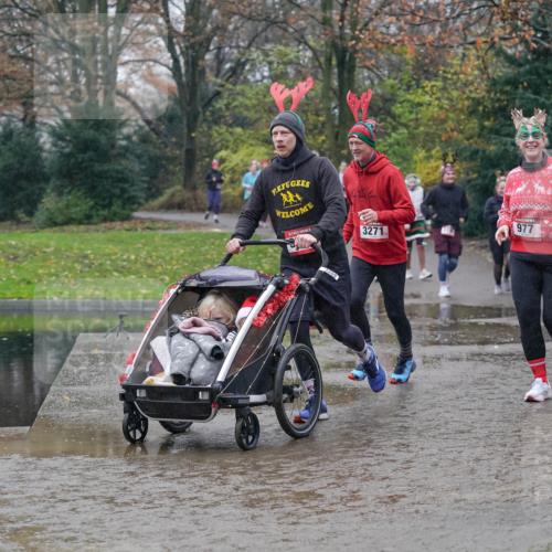07.12.2025 - St. Pauli X-Mass-Run No. 15 Michael Burmester http://msf.ph/oto/9405335 07.12.2025 11:08:11 Laufen 977, 3271, 1013 meine-sportfotos.de