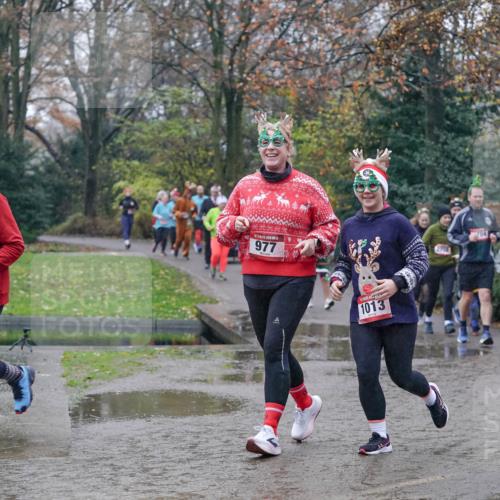 07.12.2025 - St. Pauli X-Mass-Run No. 15 Michael Burmester http://msf.ph/oto/9405339 07.12.2025 11:08:12 Laufen 3271, 327, 5, 977, 1013 meine-sportfotos.de