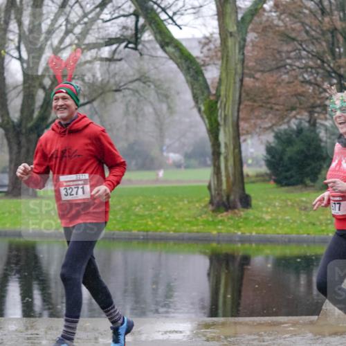 07.12.2025 - St. Pauli X-Mass-Run No. 15 Michael Burmester http://msf.ph/oto/9405345 07.12.2025 11:08:13 Laufen 3271, 3271, 17, 101 meine-sportfotos.de