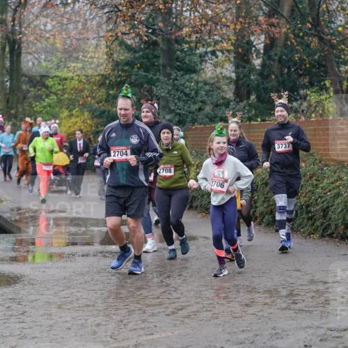 07.12.2025 - St. Pauli X-Mass-Run No. 15 Michael Burmester http://msf.ph/oto/9405350 07.12.2025 11:08:15 Laufen 2704, 2708, 2706, 3737 meine-sportfotos.de