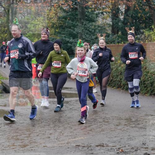 07.12.2025 - St. Pauli X-Mass-Run No. 15 Michael Burmester http://msf.ph/oto/9405354 07.12.2025 11:08:16 Laufen 2704, 374, 2708, 2706, 3737 meine-sportfotos.de