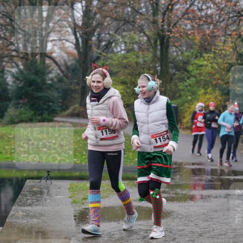 07.12.2025 - St. Pauli X-Mass-Run No. 15 Michael Burmester http://msf.ph/oto/9405372 07.12.2025 11:08:21 Laufen 1156, 1154 meine-sportfotos.de