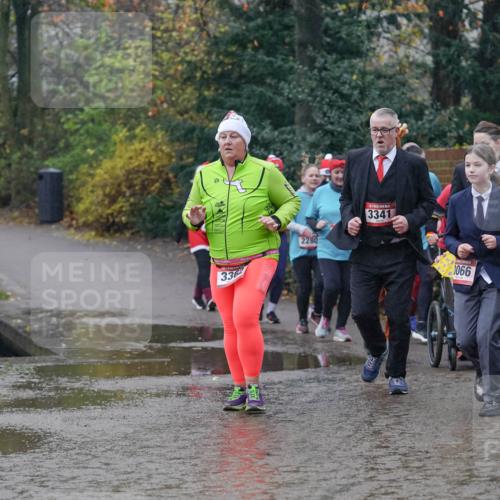 07.12.2025 - St. Pauli X-Mass-Run No. 15 Michael Burmester http://msf.ph/oto/9405380 07.12.2025 11:08:23 Laufen 336, 2280, 3341, 3066 meine-sportfotos.de