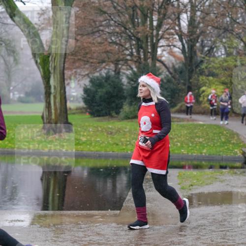 07.12.2025 - St. Pauli X-Mass-Run No. 15 Michael Burmester http://msf.ph/oto/9405410 07.12.2025 11:08:33 Laufen  meine-sportfotos.de