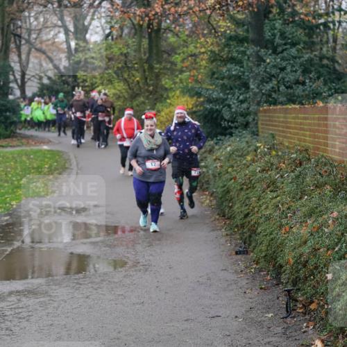 07.12.2025 - St. Pauli X-Mass-Run No. 15 Michael Burmester http://msf.ph/oto/9405426 07.12.2025 11:08:44 Laufen 33, 12 meine-sportfotos.de