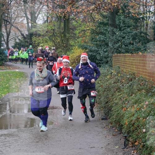 07.12.2025 - St. Pauli X-Mass-Run No. 15 Michael Burmester http://msf.ph/oto/9405434 07.12.2025 11:08:46 Laufen 12, 239, 229 meine-sportfotos.de