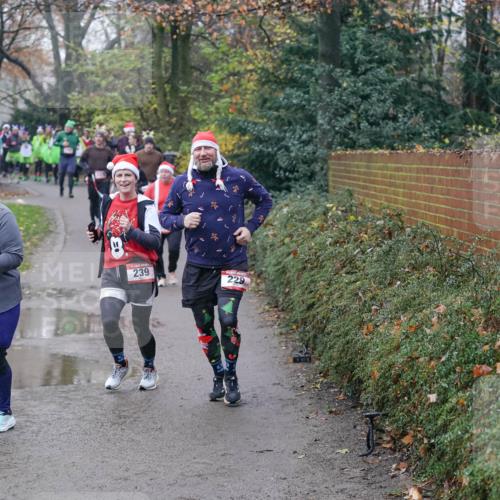 07.12.2025 - St. Pauli X-Mass-Run No. 15 Michael Burmester http://msf.ph/oto/9405437 07.12.2025 11:08:47 Laufen 12, 239, 229 meine-sportfotos.de
