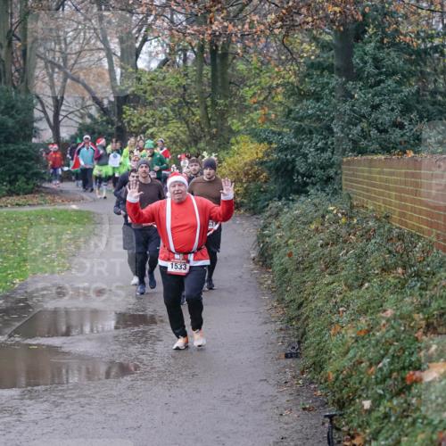 07.12.2025 - St. Pauli X-Mass-Run No. 15 Michael Burmester http://msf.ph/oto/9405442 07.12.2025 11:08:51 Laufen 1533 meine-sportfotos.de