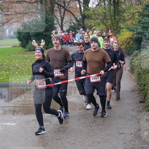 07.12.2025 - St. Pauli X-Mass-Run No. 15 Michael Burmester http://msf.ph/oto/9405455 07.12.2025 11:08:55 Laufen 2465, 247, 247, 2467 meine-sportfotos.de