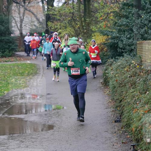 07.12.2025 - St. Pauli X-Mass-Run No. 15 Michael Burmester http://msf.ph/oto/9405470 07.12.2025 11:08:59 Laufen 2466, 349 meine-sportfotos.de
