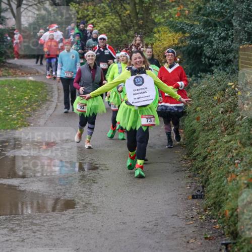 07.12.2025 - St. Pauli X-Mass-Run No. 15 Michael Burmester http://msf.ph/oto/9405477 07.12.2025 11:09:01 Laufen 2279, 103, 148, 73 meine-sportfotos.de
