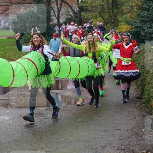 07.12.2025 - St. Pauli X-Mass-Run No. 15 Michael Burmester http://msf.ph/oto/9405492 07.12.2025 11:09:05 Laufen 5, 73, 260, 349 meine-sportfotos.de